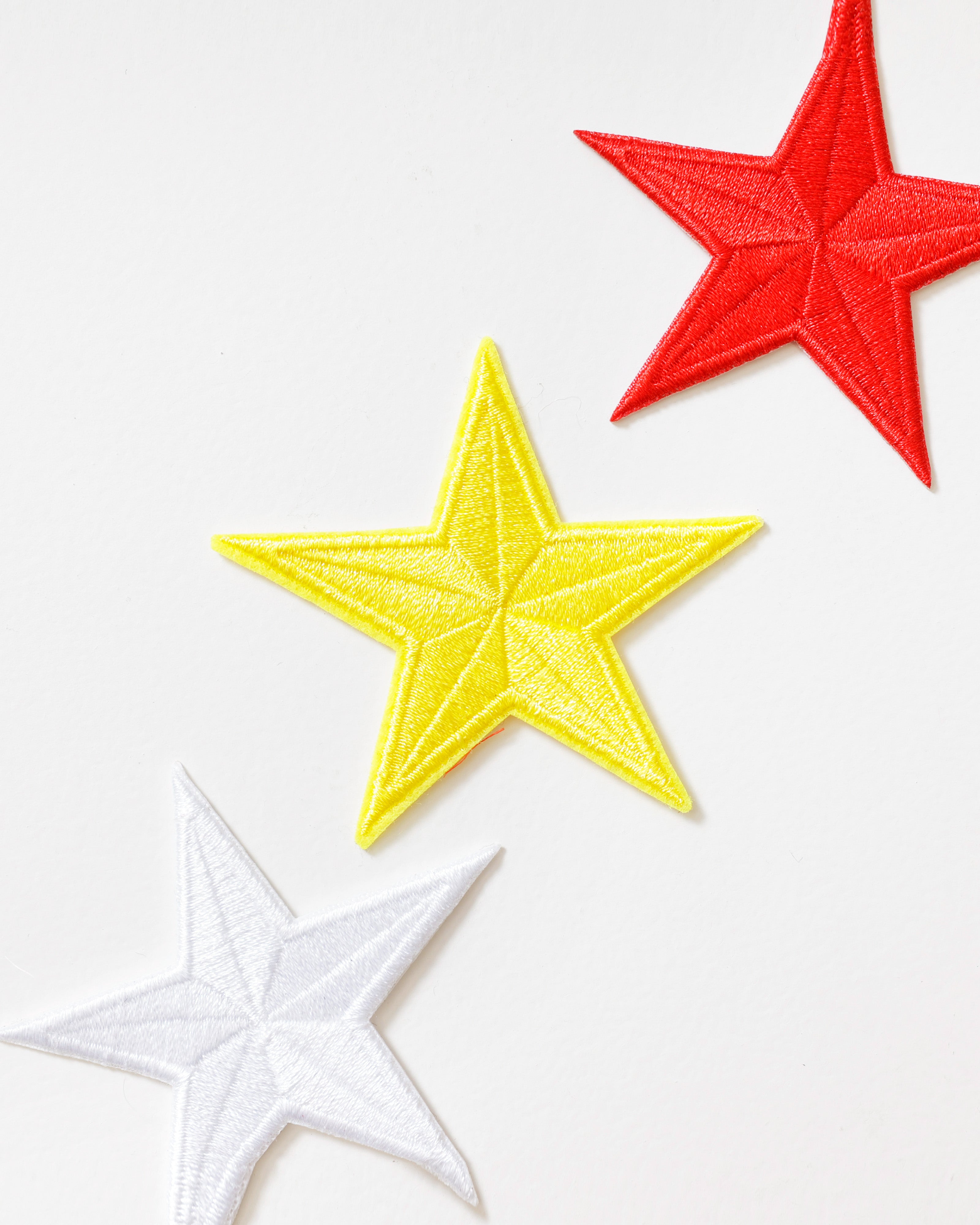 Embleem Ster Geel – 7 cm