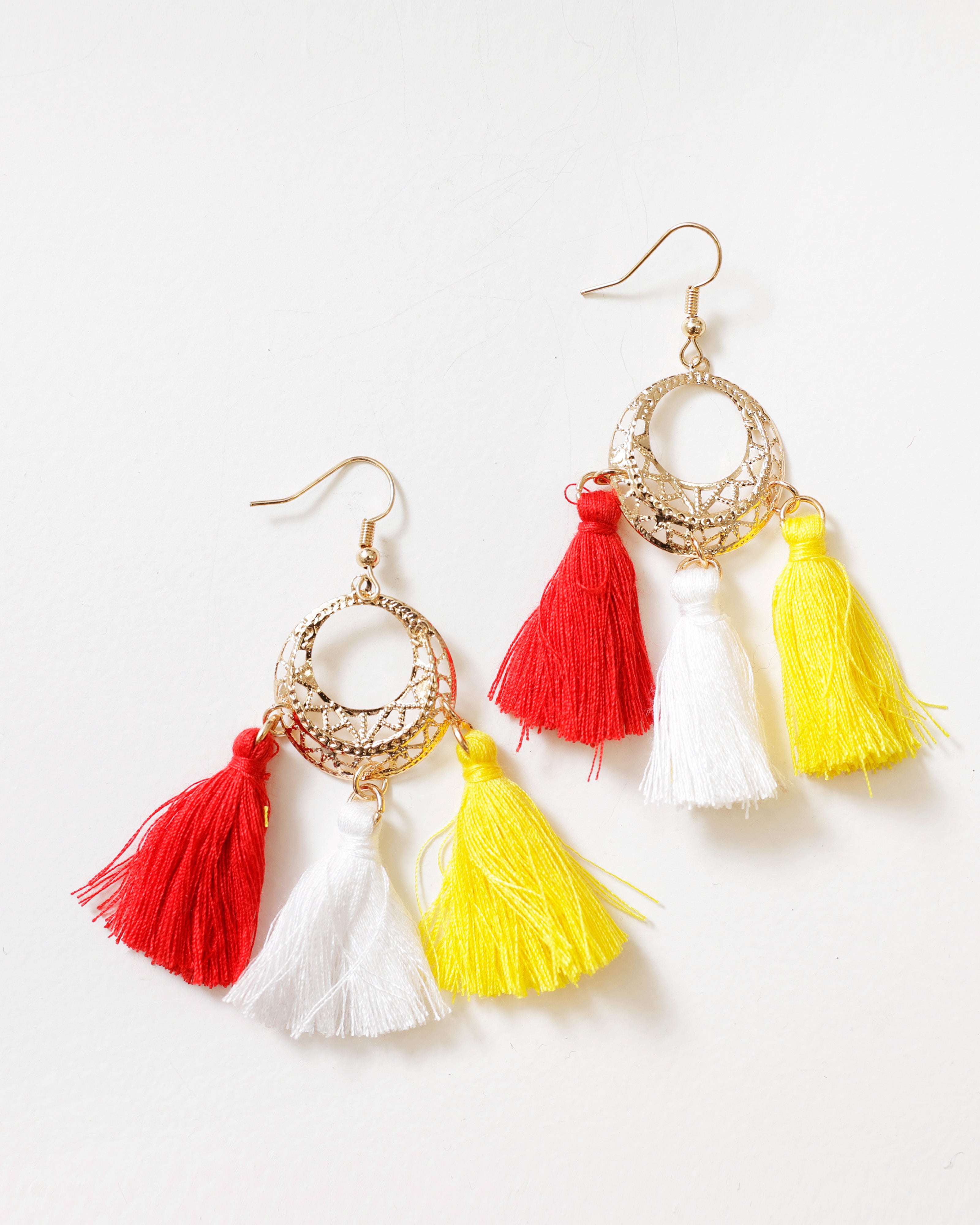 Oeteldonkse Oorbellen met Kwastjes Rood Wit Geel