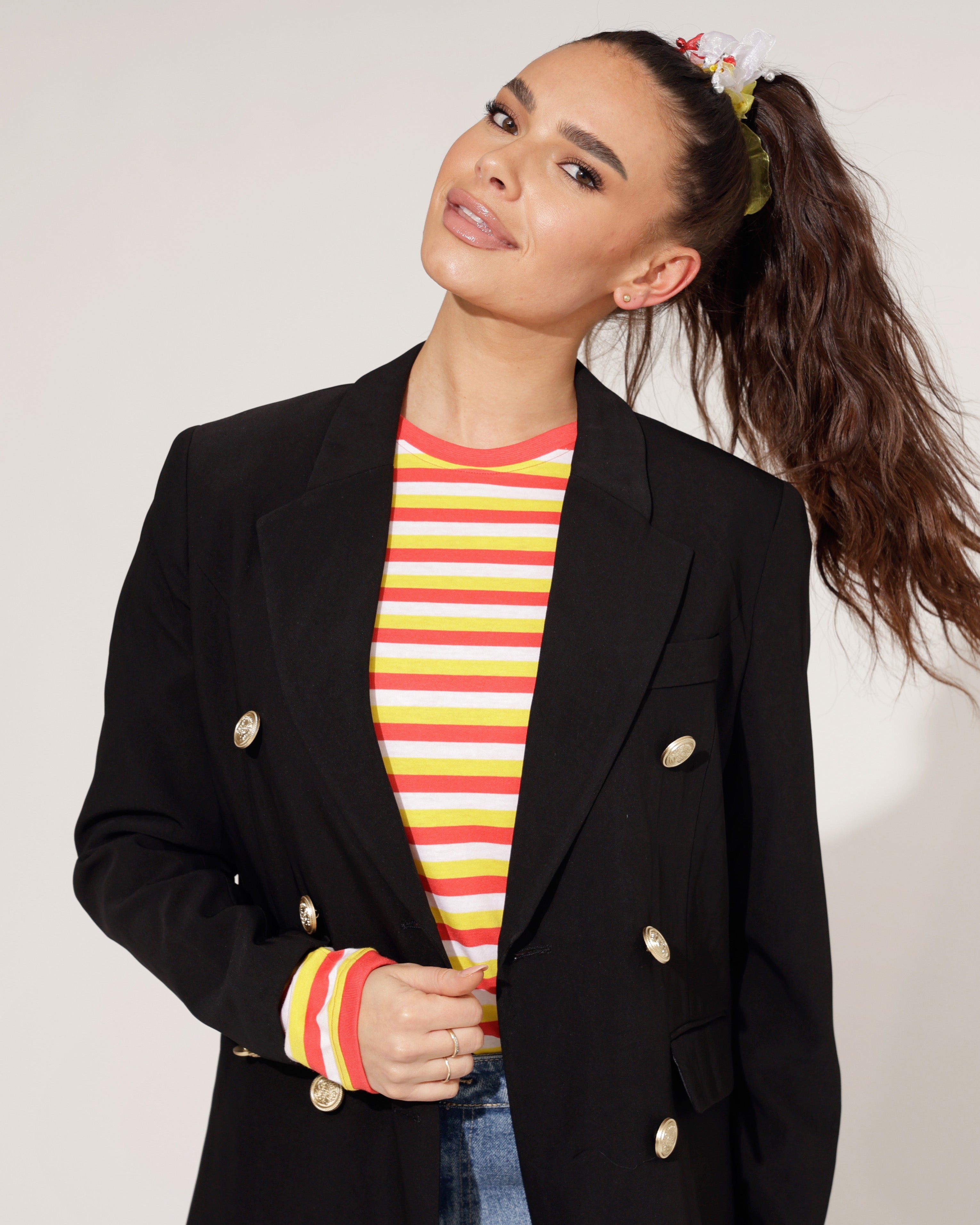 Zwarte langere Damesjas met Gouden Knopen - Hoogwaardige kwaliteit