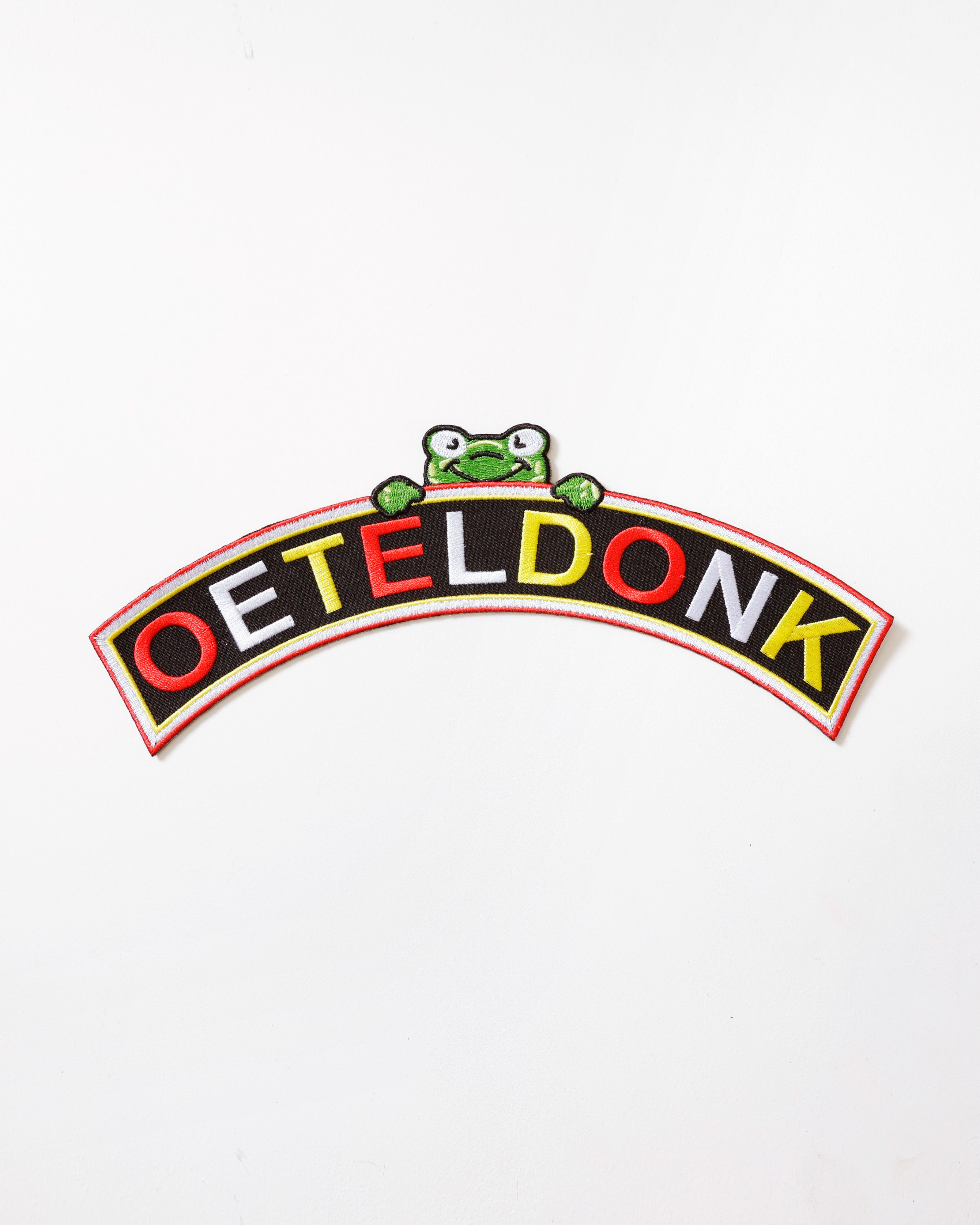 Oeteldonks Rugembleem in Rood Wit Geel met kikker – Boog boven
