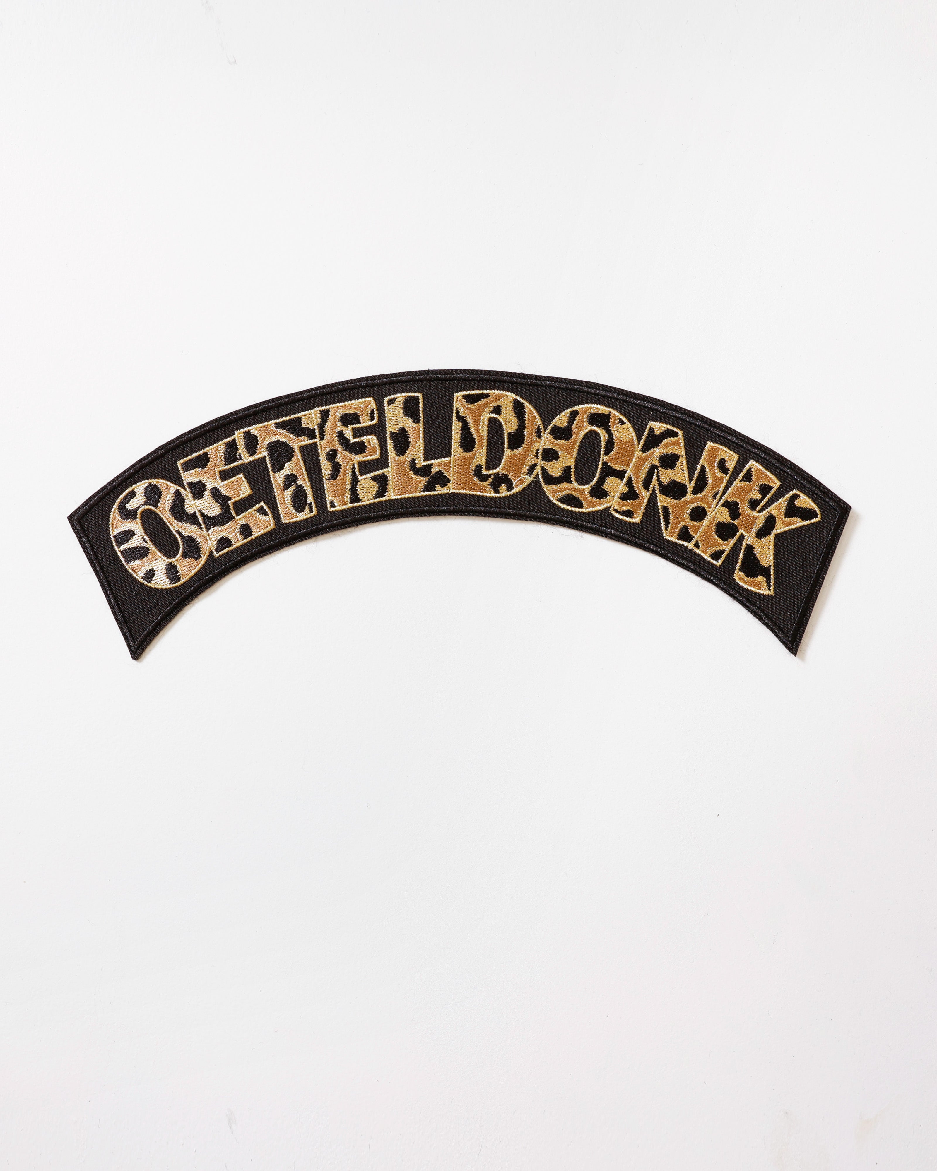 Oeteldonks Rugembleem Boog Boven – Panterprint Goud Oeteldonk