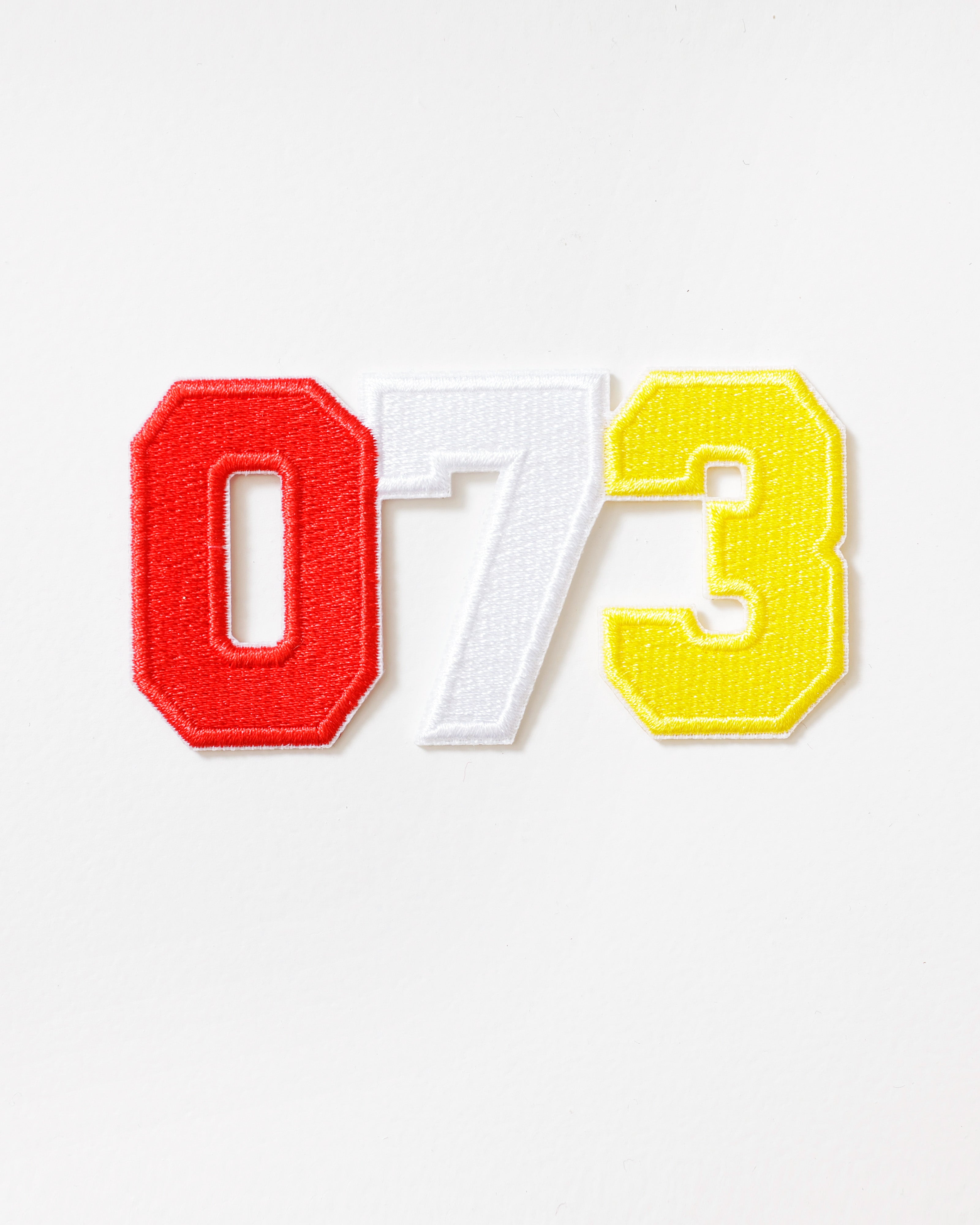 Embleem 073 Rood wit Geel – Cijfers