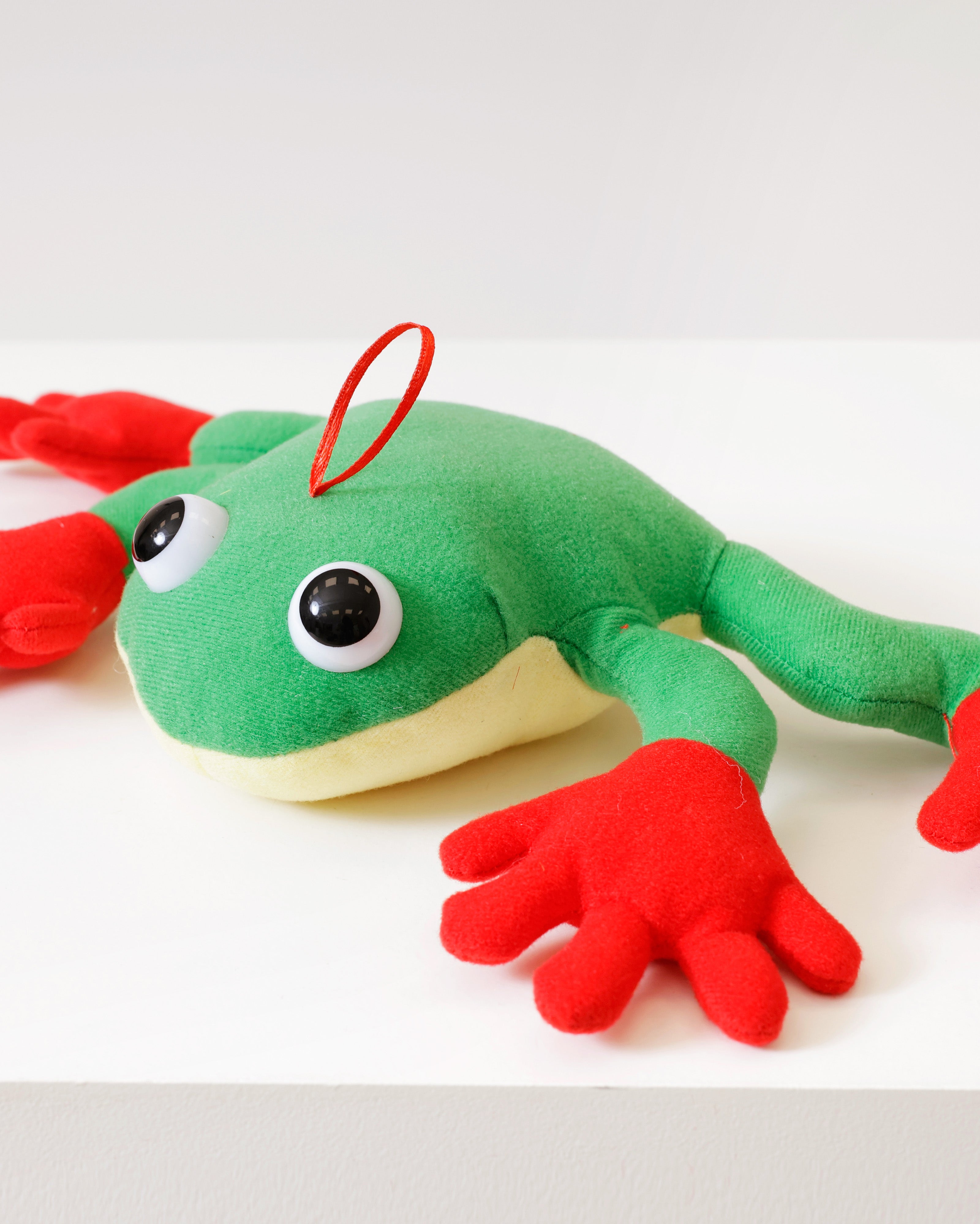 Grote Pluche Kikker Met Lus En Speldje